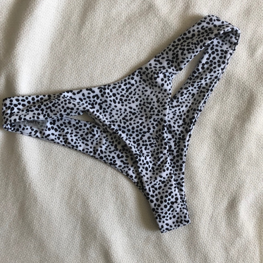 NEW TODAY Zaful Bikini Cheeky Bottoms!!